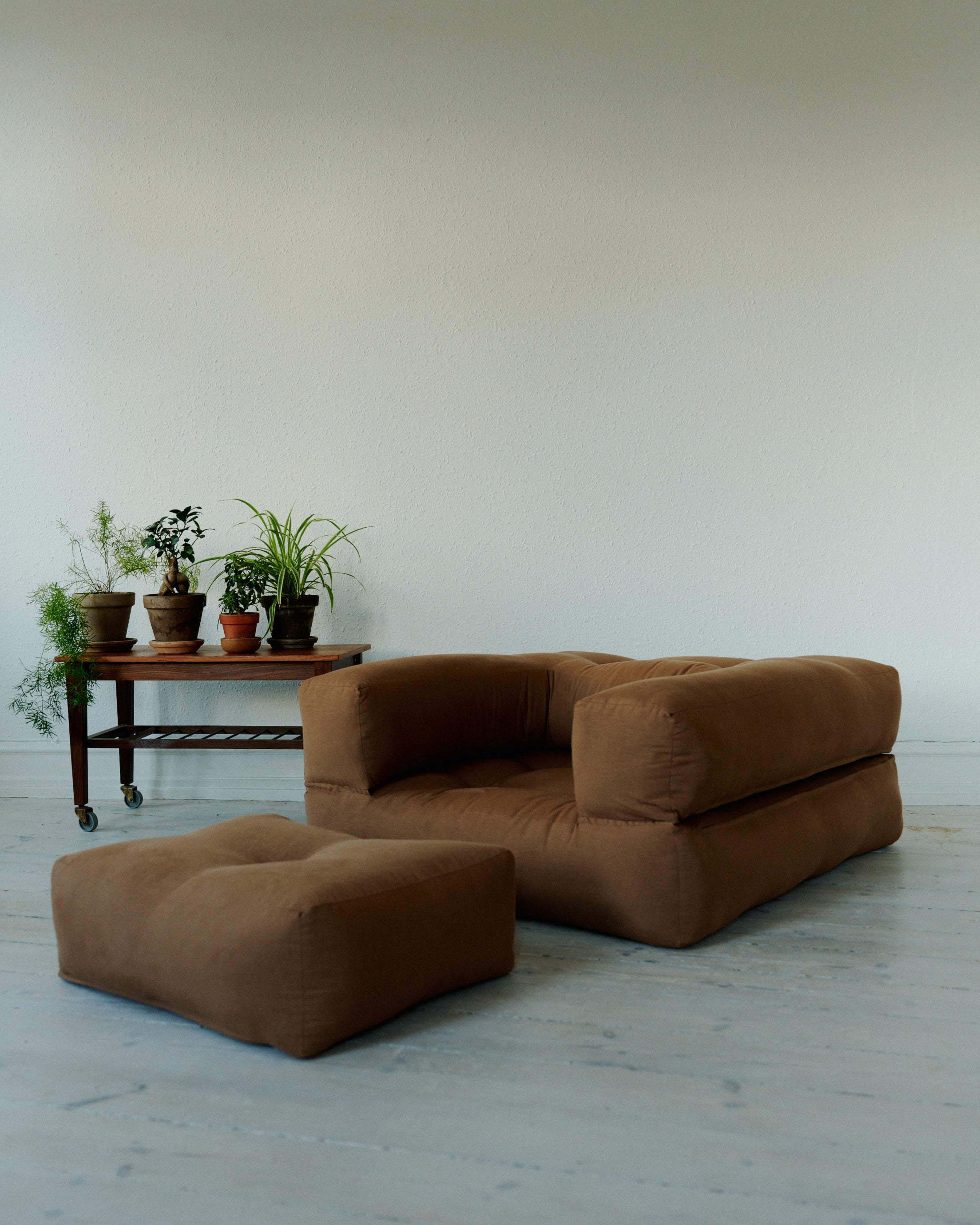 CUBE CHAIR BORDEAUX