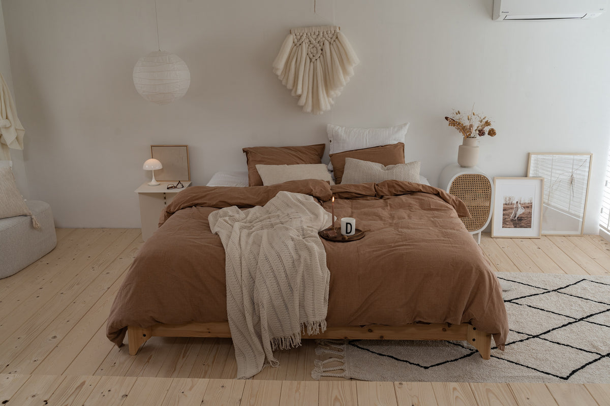 ELAN BED CLEAR LACQUERED 140 X 200