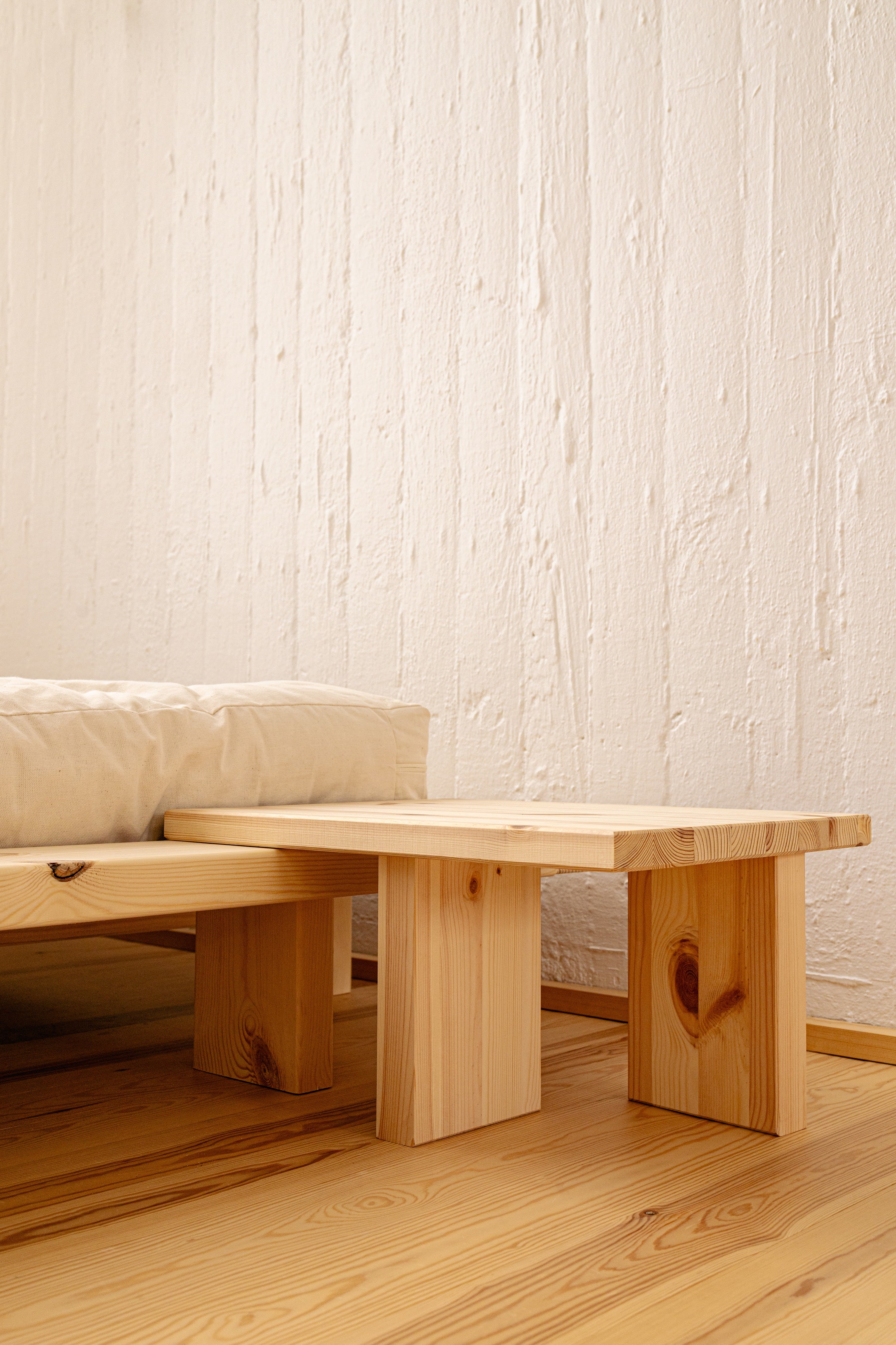 JAPAN BEDSIDE TABLE RAW