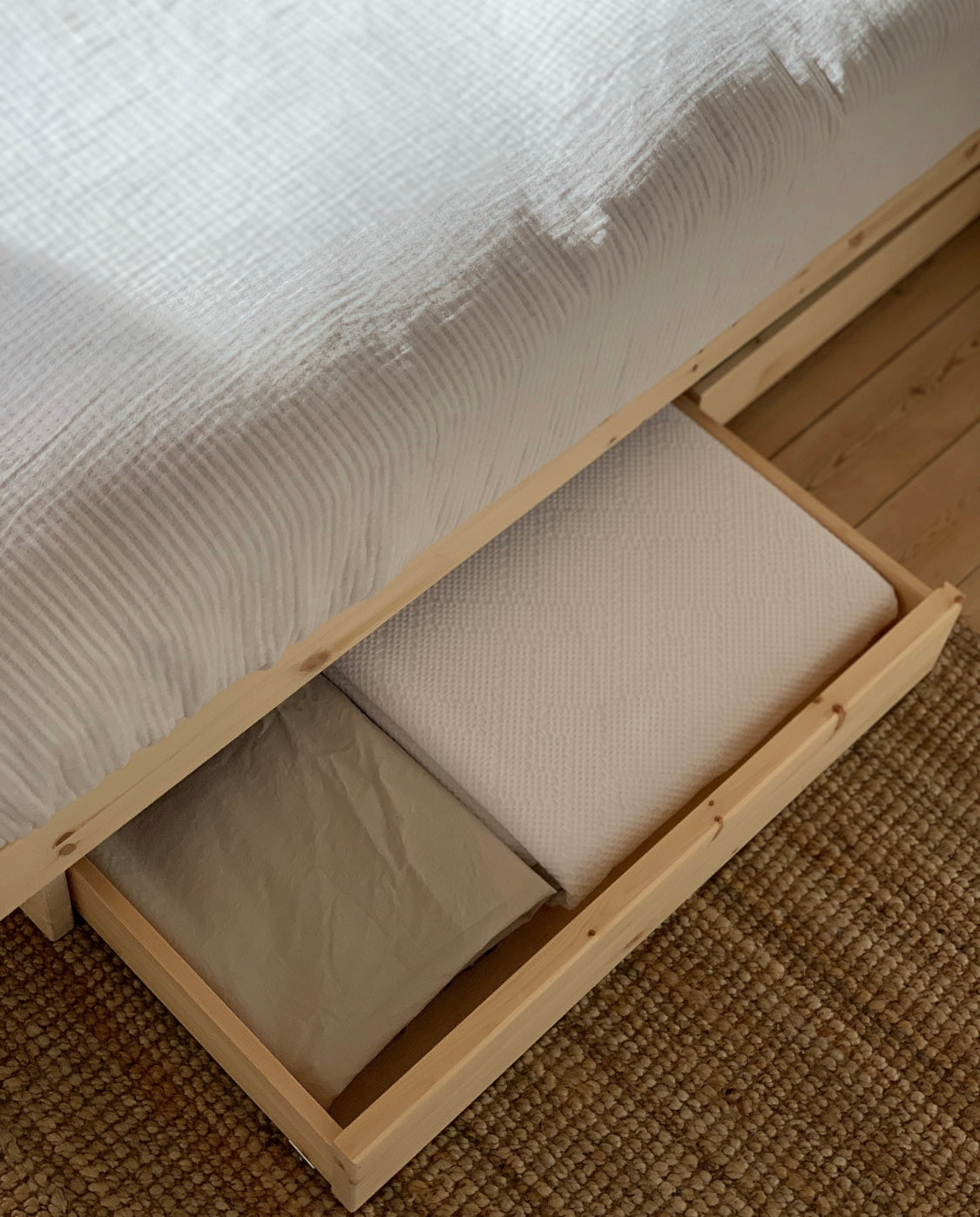 KANSO BED RAW 180 X 200 W. 4 PCS BED ROLLERS RAW