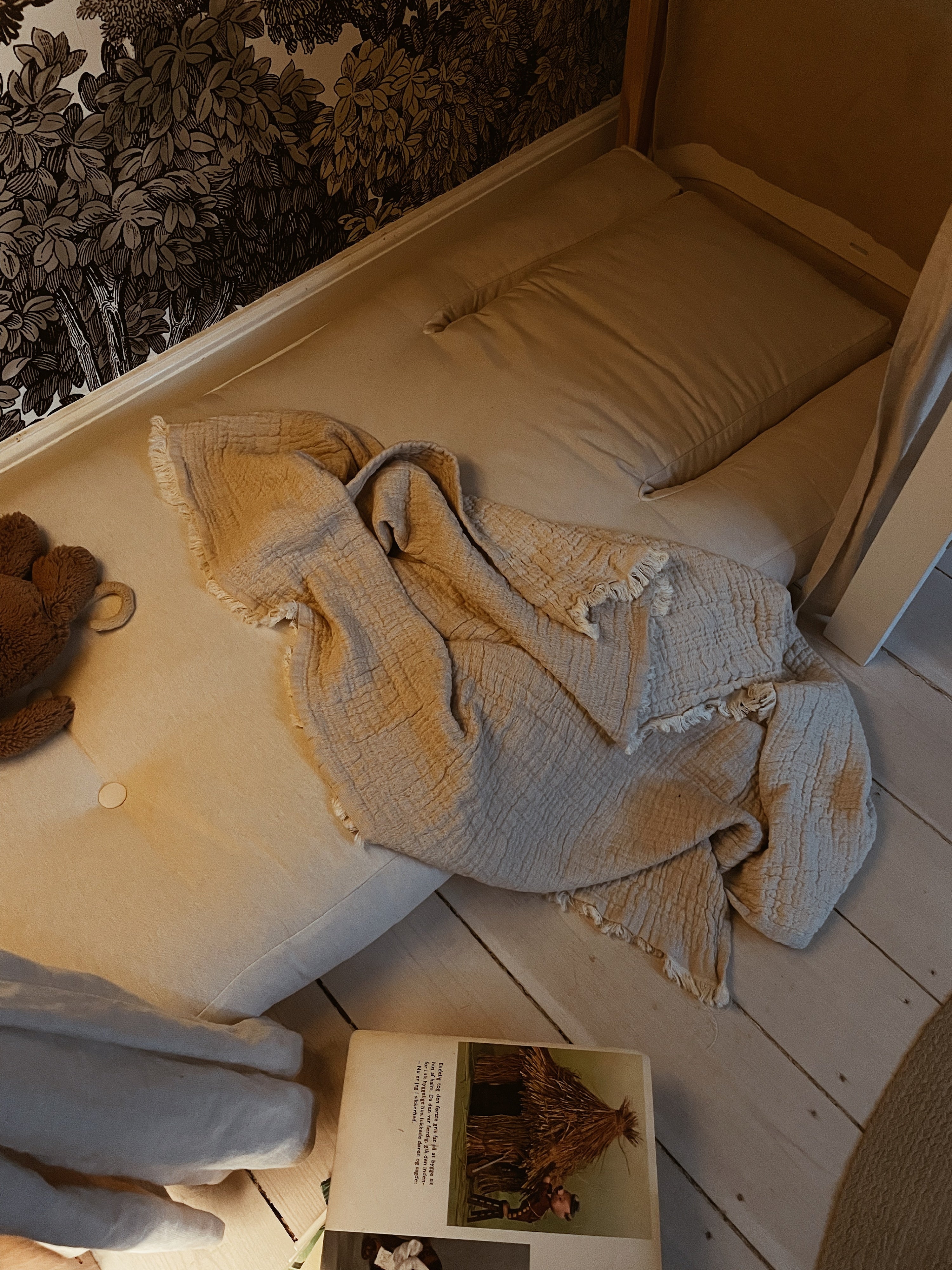 MINI HIPPO CHAIR WHEAT BEIGE