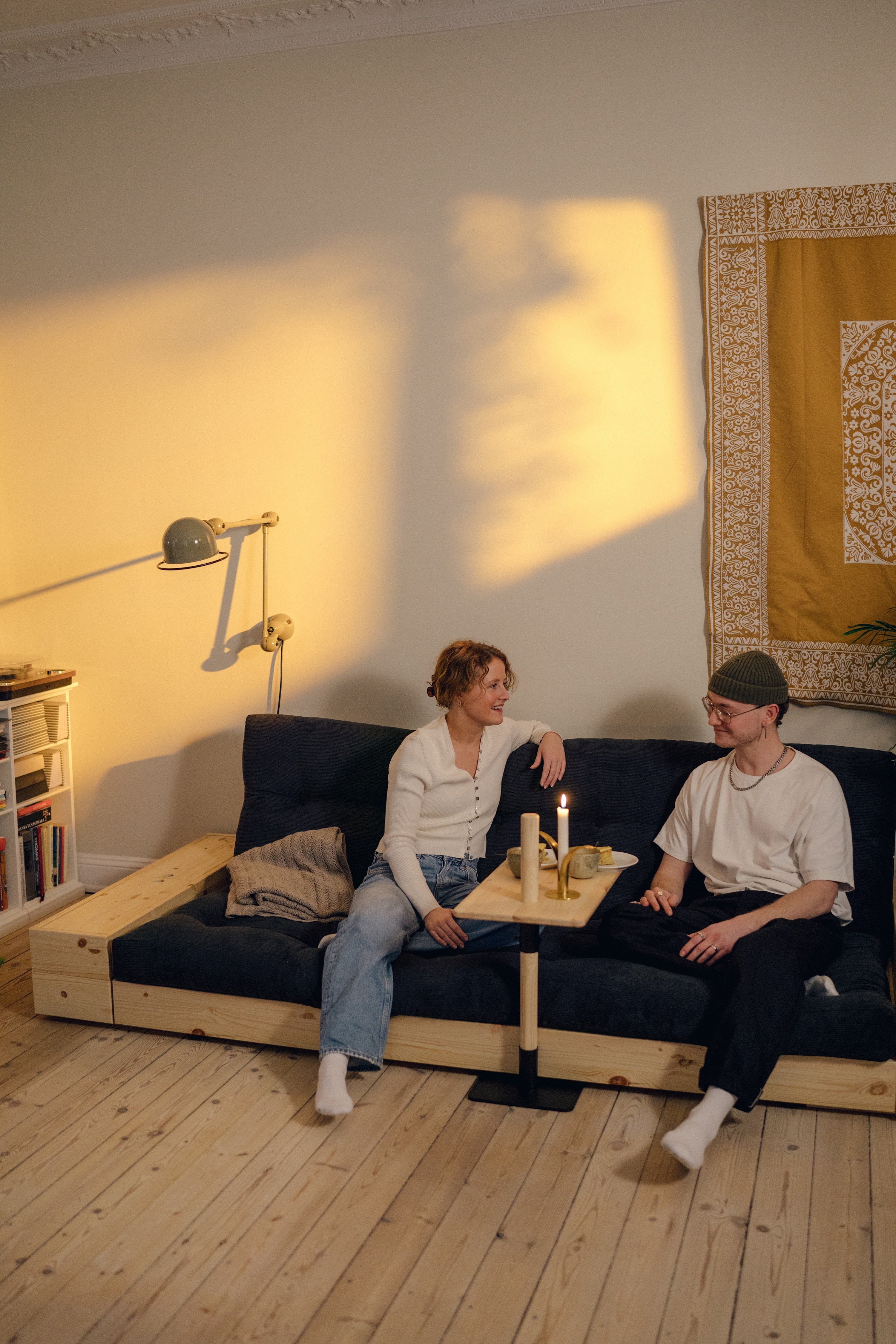 BASE BLACK NIGHT LACQUERED W. 5-LAYER MIXED MATTRESS CHARCOAL