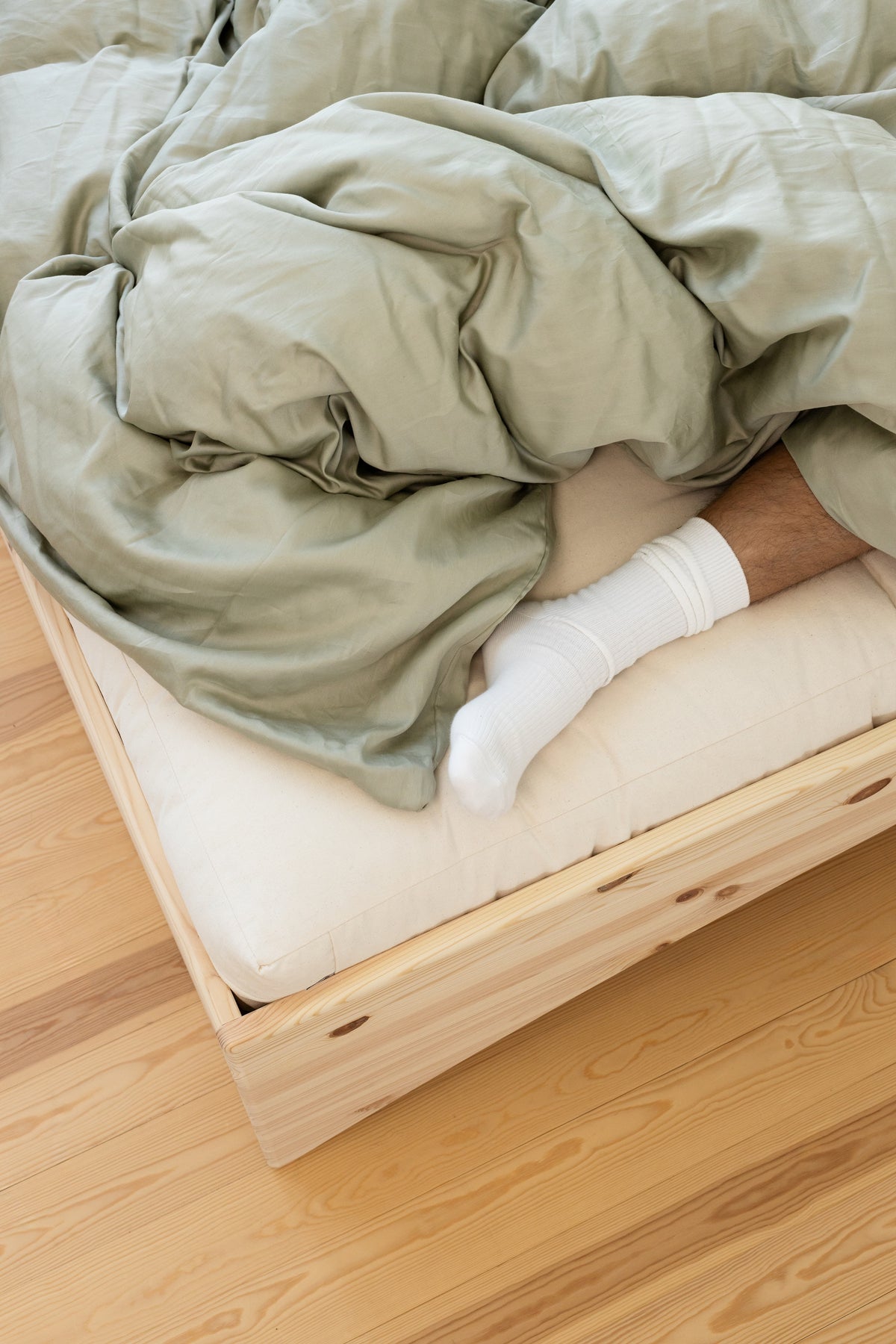 ORBIT BED RAW 140 X 200