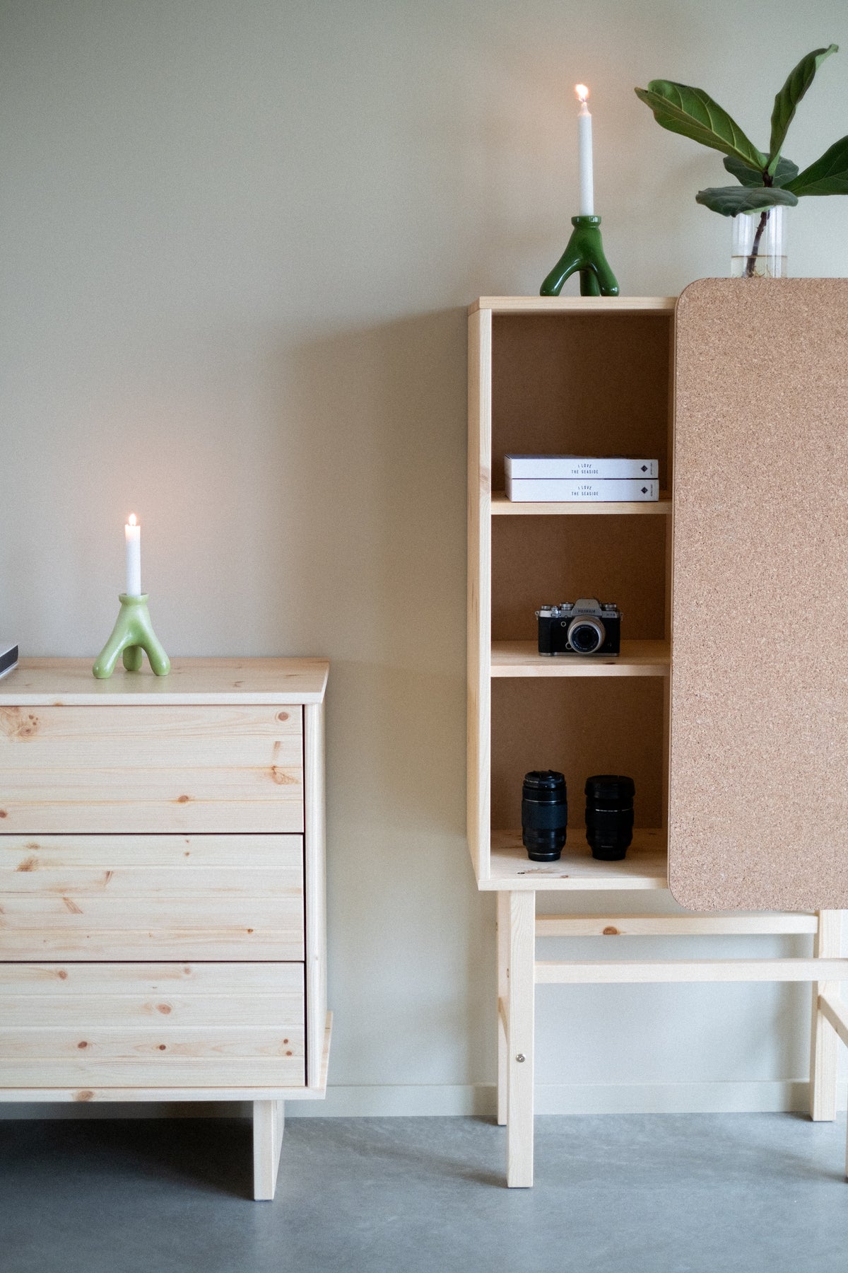 SLIDE CABINET